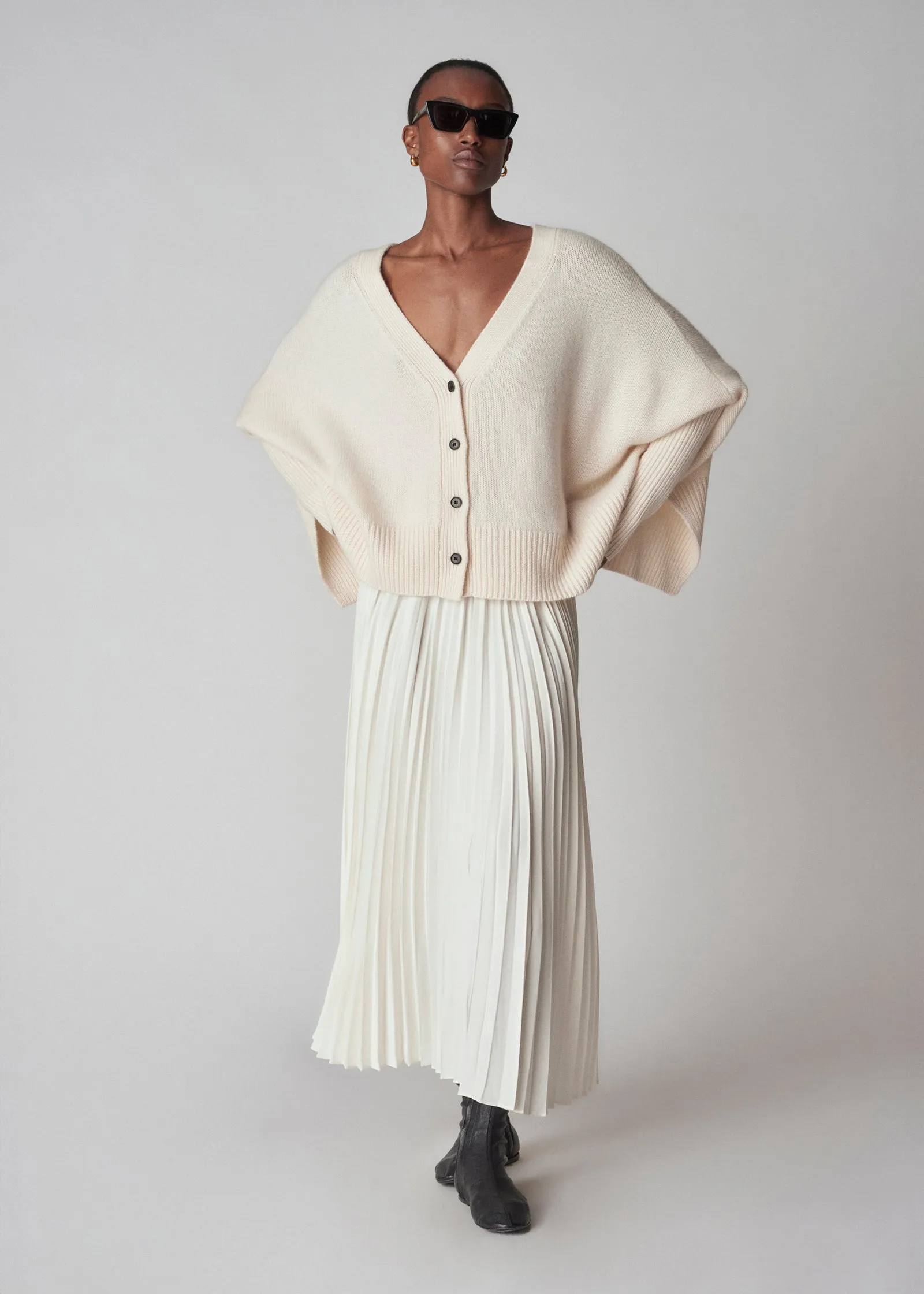 Pleated Elastic Waist Skirt in Stretch Crepe - Ivory