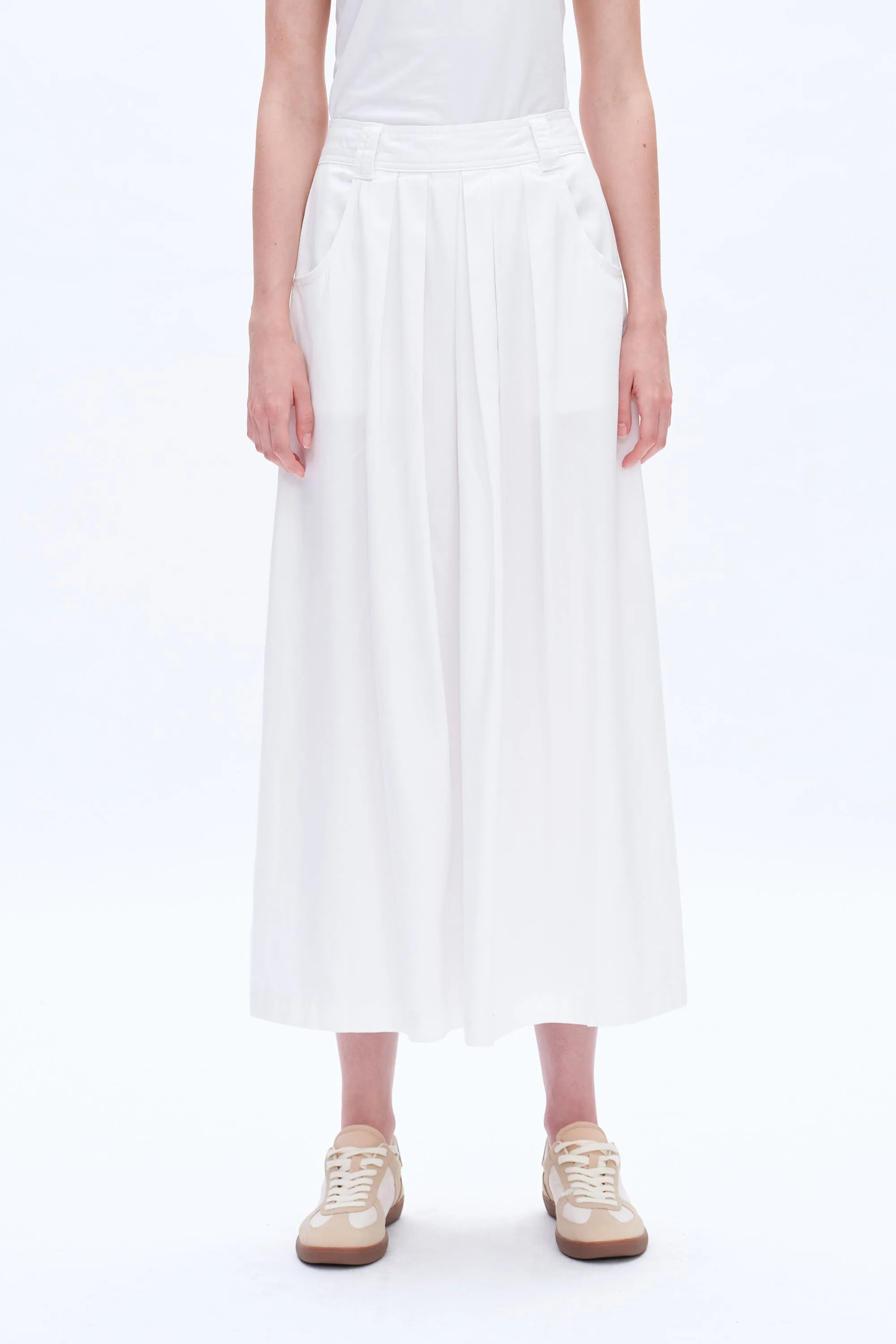 Shannon Mid Rise Pleated Long Skirt