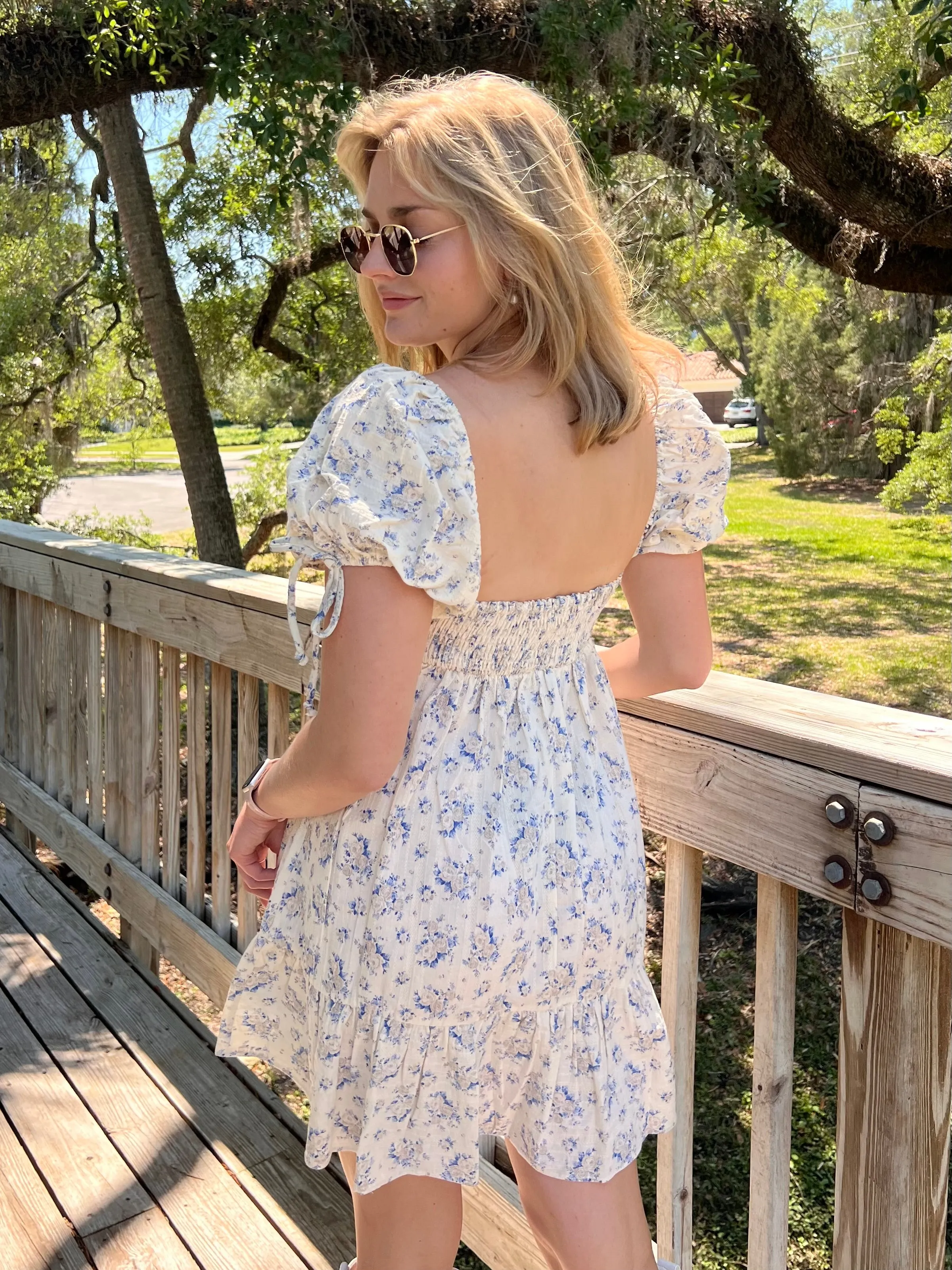 TEAGAN FLORAL DRESS IN TAUPE