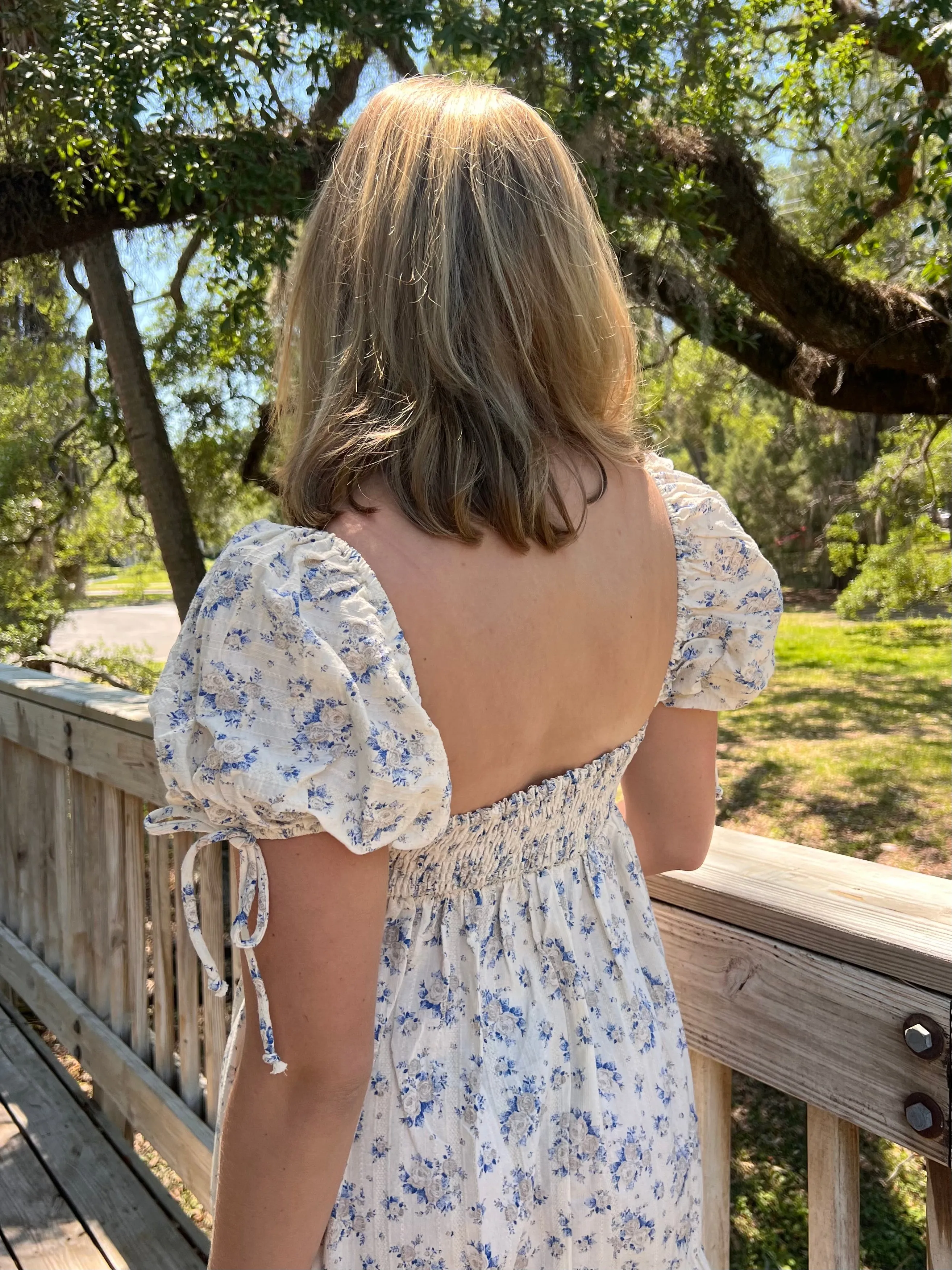 TEAGAN FLORAL DRESS IN TAUPE