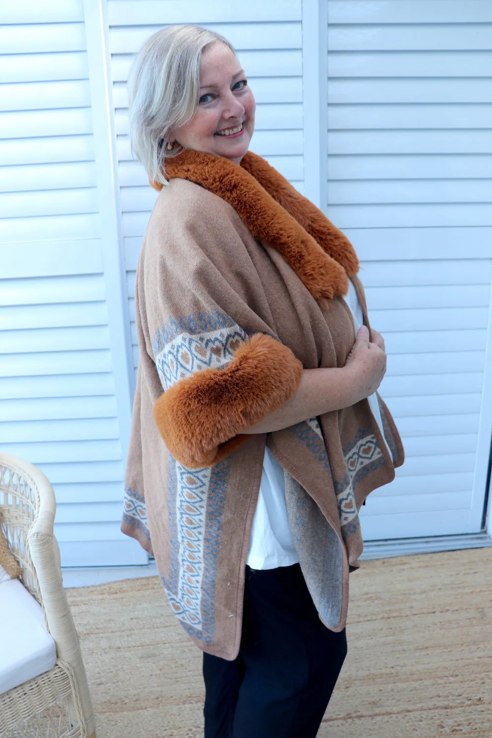 Valle Nevado Luxe Faux Fur Coat in Caramel